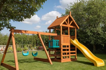 Der perfekte Spielturm mit Rutsche und Schaukel für den Garten: Tipps und Kaufberatung